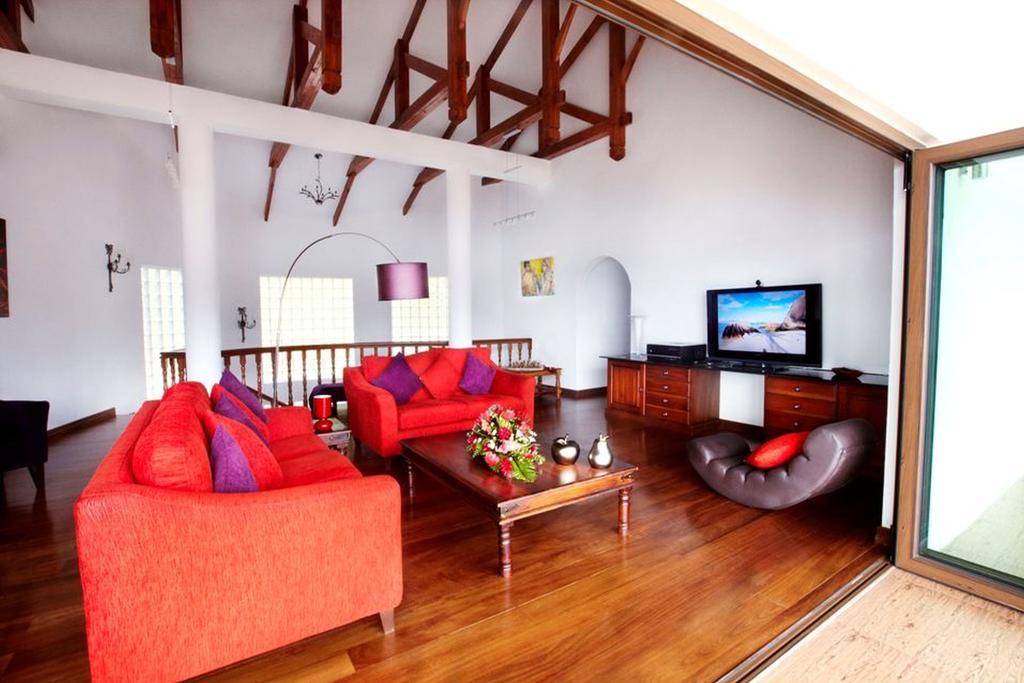Petit Amour Villa Glacis  Ngoại thất bức ảnh