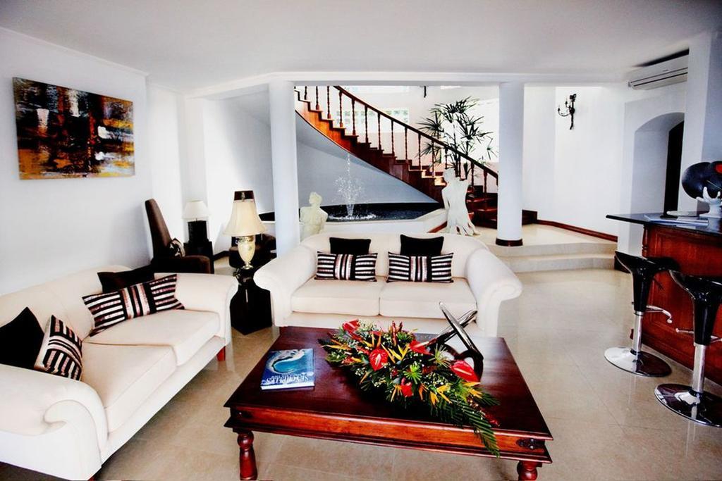 Petit Amour Villa Glacis  Ngoại thất bức ảnh
