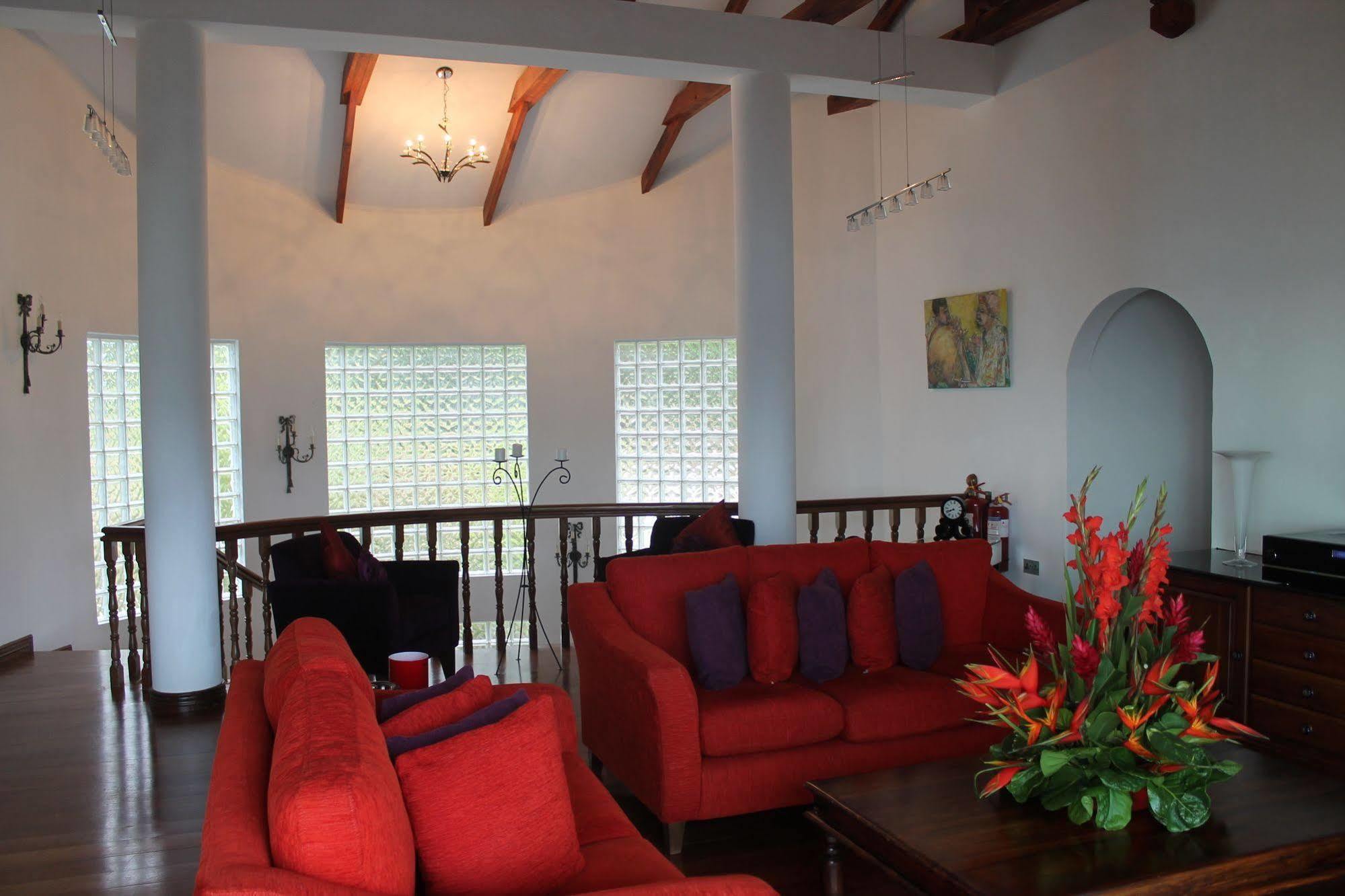 Petit Amour Villa Glacis  Ngoại thất bức ảnh